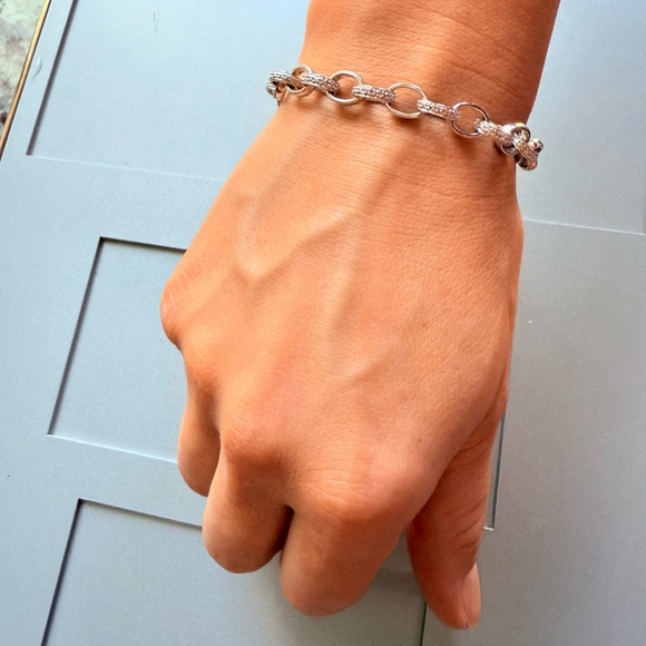 Sterling Silver 925 Eternity Link Diamond Heart Tag Charm Toggle Bracelet - Picture 7 of 8